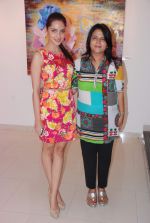 Shazahn and Poonam at Poonam Agarwal_s Art Exhibition in Jehangir Art Gallery, Mumbai on 9th Aug 2012.JPG